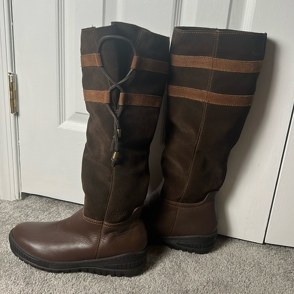 NEW w/o tags- OTBT Women's Brown Boots - Picture 6 of 10